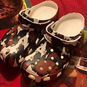 Cow crocs